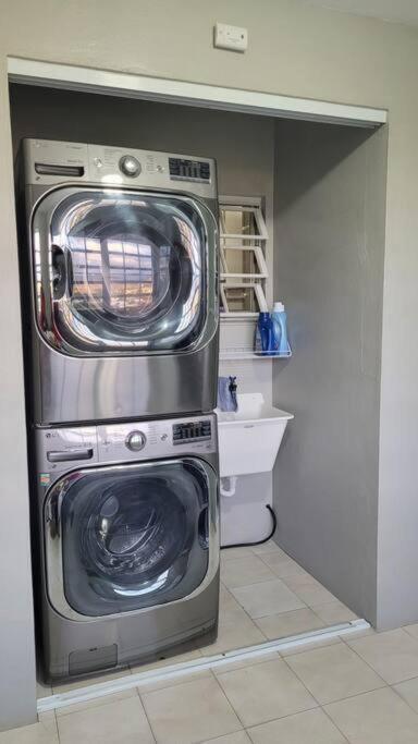 Coamo Beautiful House, Ac, 10Min Coamo Hot Springsアパートメント エクステリア 写真